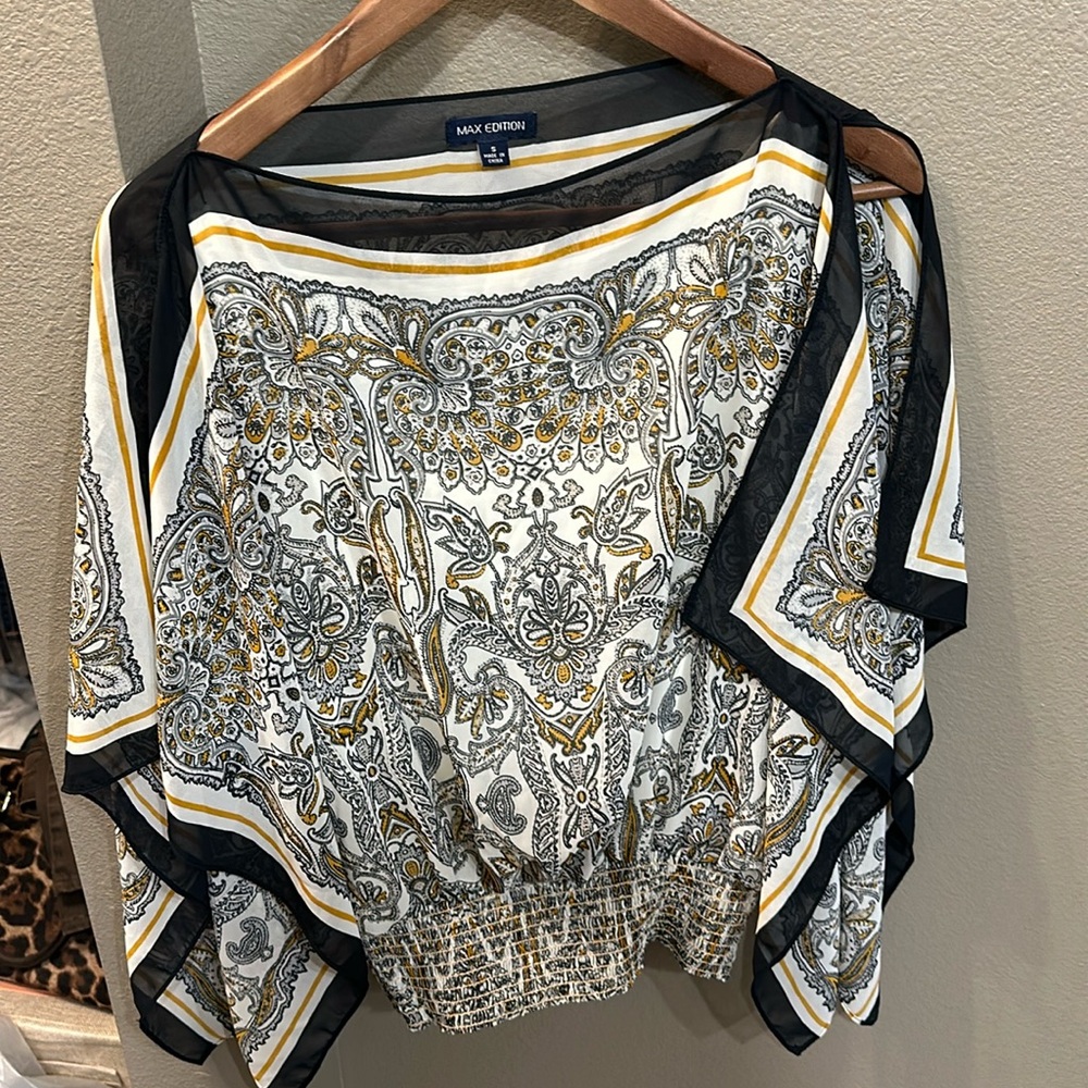 Chiffon top never worn size S